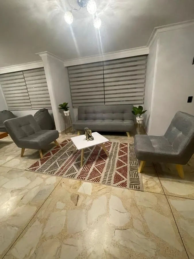 Nuevo y Comodo Alojamiento Laureles, Habitación Privada Medellín 0*,