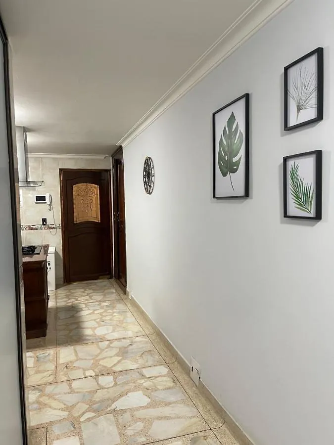 Habitación en casa particular Nuevo y Comodo Alojamiento Laureles, Habitación Privada Medellín Colombia